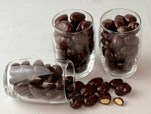 Amandes enrobées de chocolat noir vrac